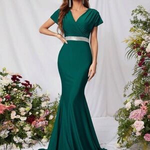 Elegant Green Evening Gown
